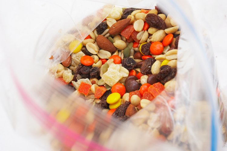 Las bolsas Ziploc se cierran de manera segura, manteniendo frescos los alimentos que almacenan.