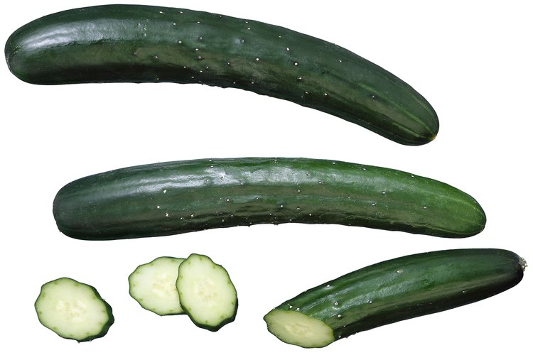 El alto contenido de vitaminas C y A en los pepinos, proporcionan varios minerales tales como el magnesio, el potasio y sílice.