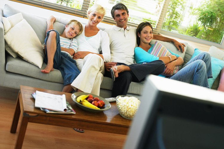 Ver la televisión puede ser algo que hagas como familia.