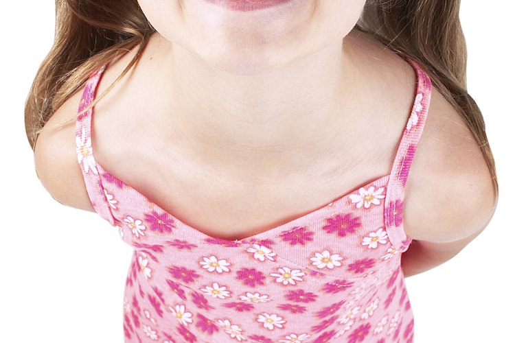 Normalmente las niñas obtienen sus dientes permanentes antes que los varones.