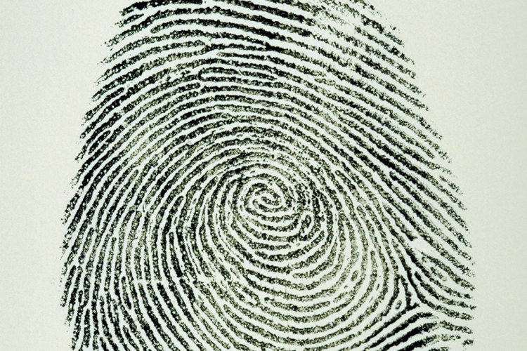 Realizar una comprobación de antecedentes penales de uno mismo es una manera fácil de saber cómo está tu registro oficial.