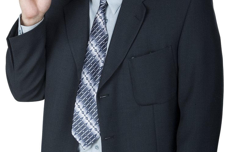 Pocos accesorios dan una imagen de elegancia.