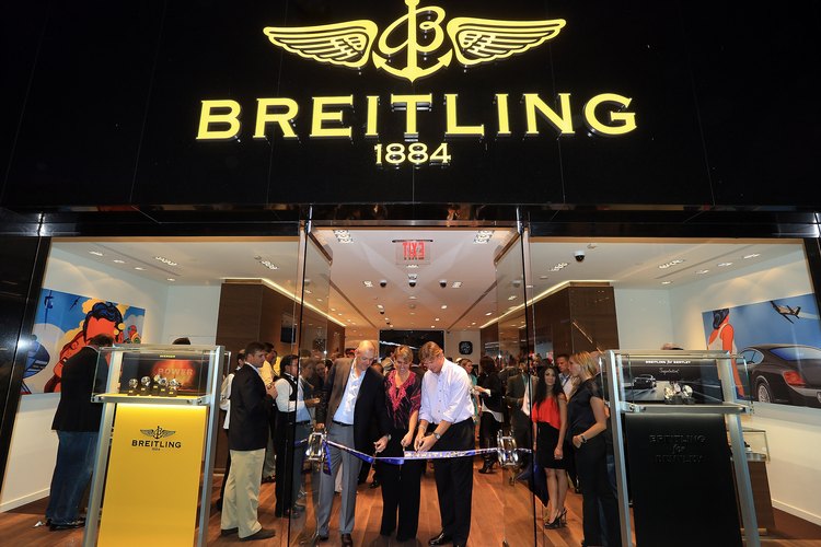 Inauguración de un nuevo local de Breitling.