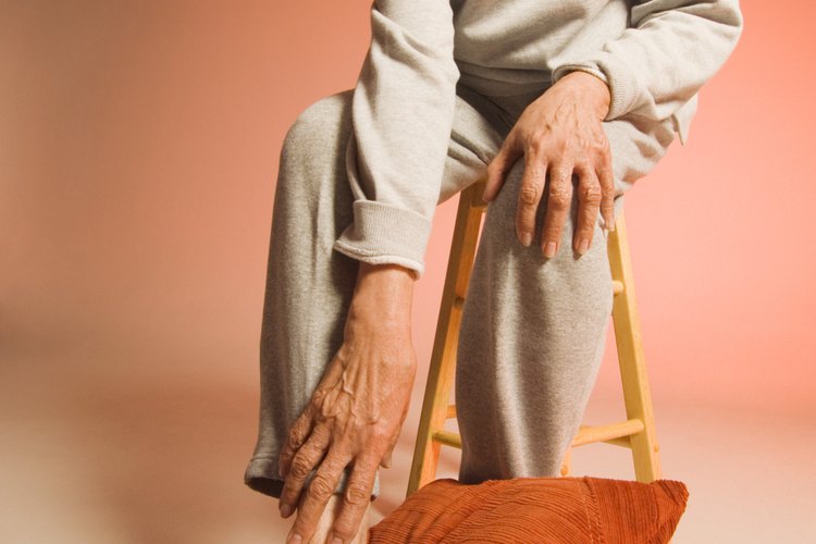 Zapatos cómodos ayudan a prevenir el dolor de pies.