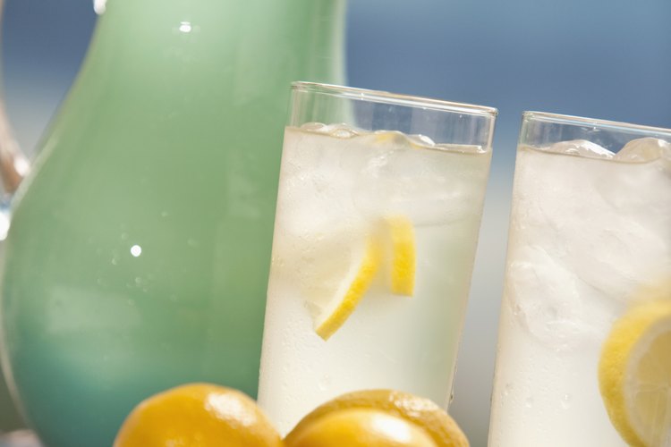 Convierte el agua en tu bebida favorita.