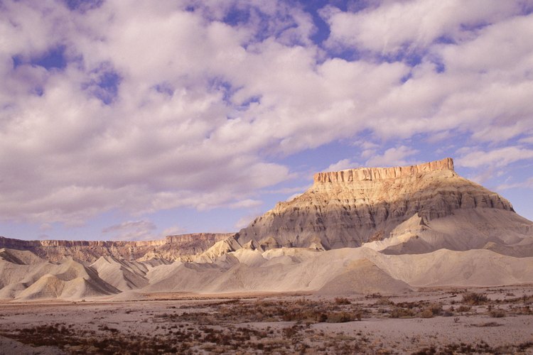 Un desierto es típico de un clima frío.