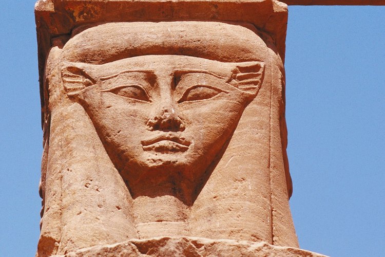 Isis, una de las diosas egipcias más importantes, se convirtió en la diosa de la Luna.