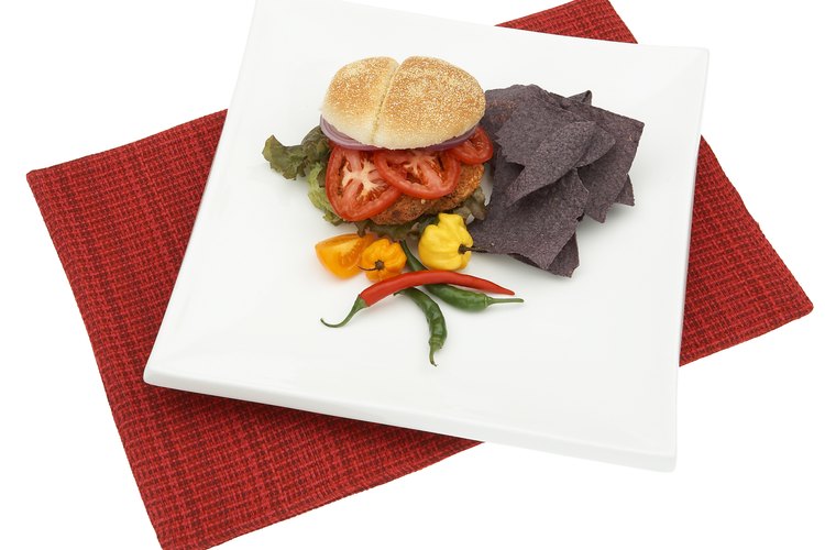 Las hamburguesas de frijoles pueden ser adaptadas para varios perfiles de sabor.