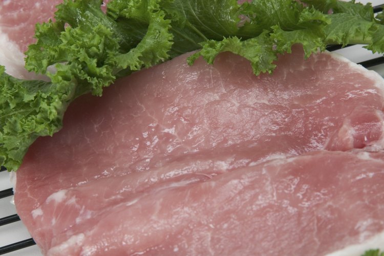 Las chuletas de cerdo son de dos tipos: con hueso y sin hueso.