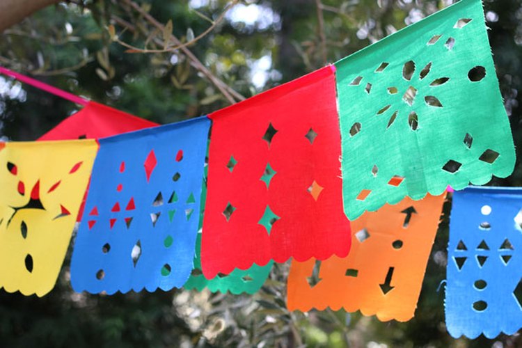 Guirnaldas de banderines mexicanas.