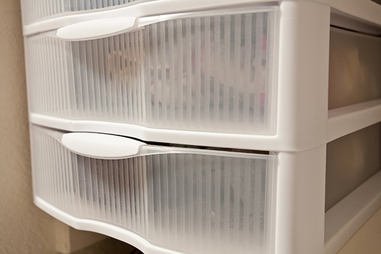 No habrá misterios acerca de lo que se encuentra en el interior de las cajas transparentes o bien etiquetadas.