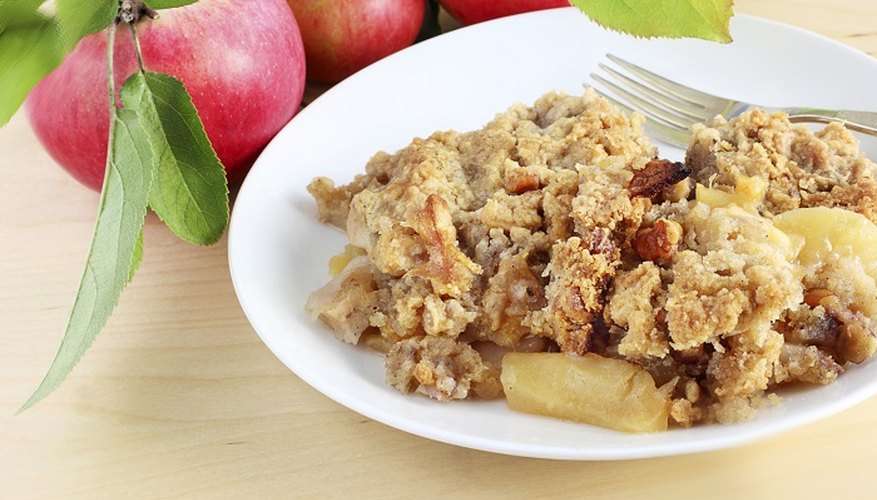 Your apple crumble will last for months if you freeze it after baking.
