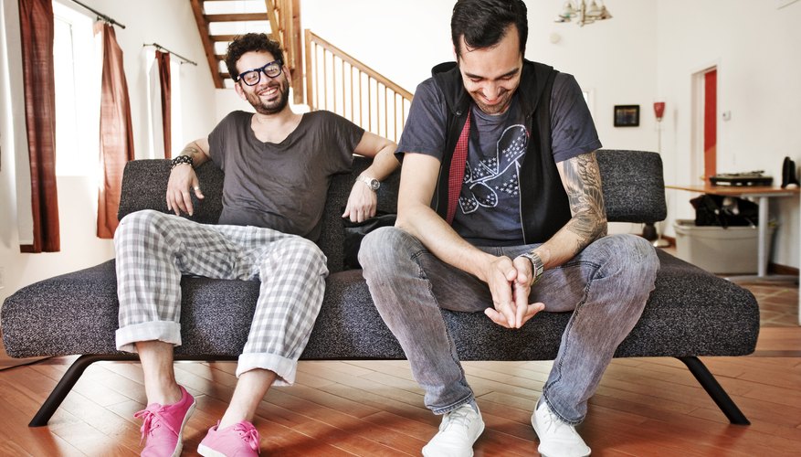 A veces los compañeros de vivienda ya no pueden cumplir con su compromiso y necesitan quitar su nombre del contrato de arrendamiento.