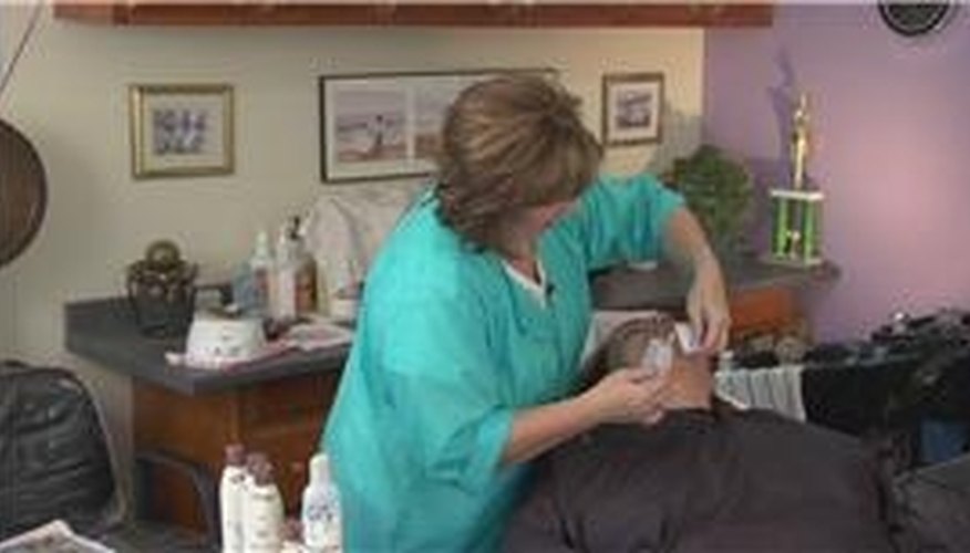 Facial Waxing the Chin