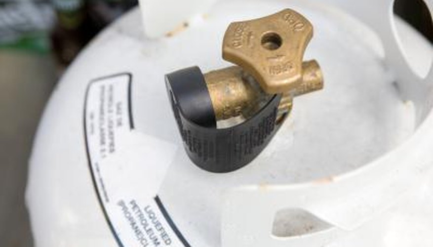 Photo Credit: Jupiterimages/Photos.com/Getty Images Typical 25-lb. propane cylinder