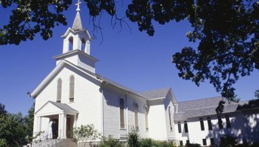 For a traditional event, hold the service in a church, temple or other religious building.