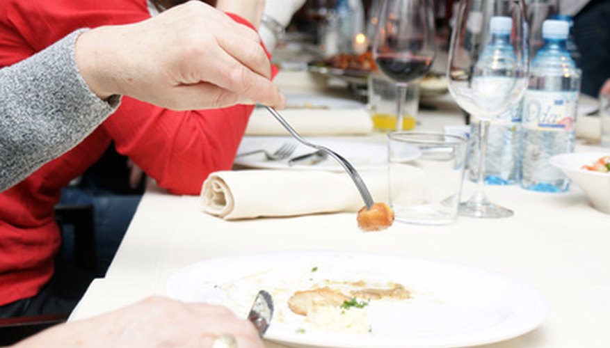 Eating in restaurants in just one of many activities that singles in Bedfordshire can enjoy.