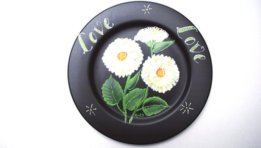 Make a variety of different dishwasher-safe objects with ceramic paint markers.