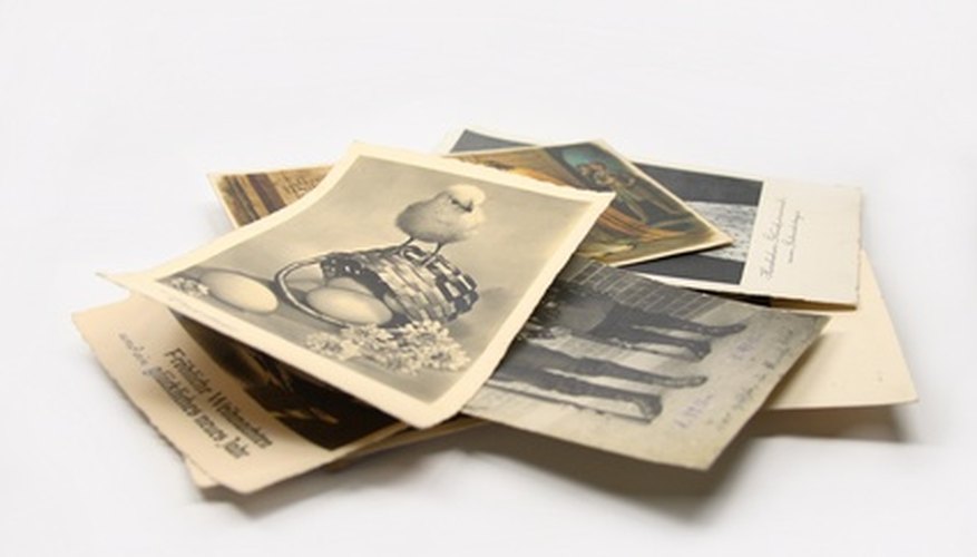 Las postales de marco blanco fueron hechas de 1915 a 1930.