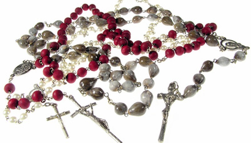 A rosary is a fitting wedding gift for Catholic weddings.