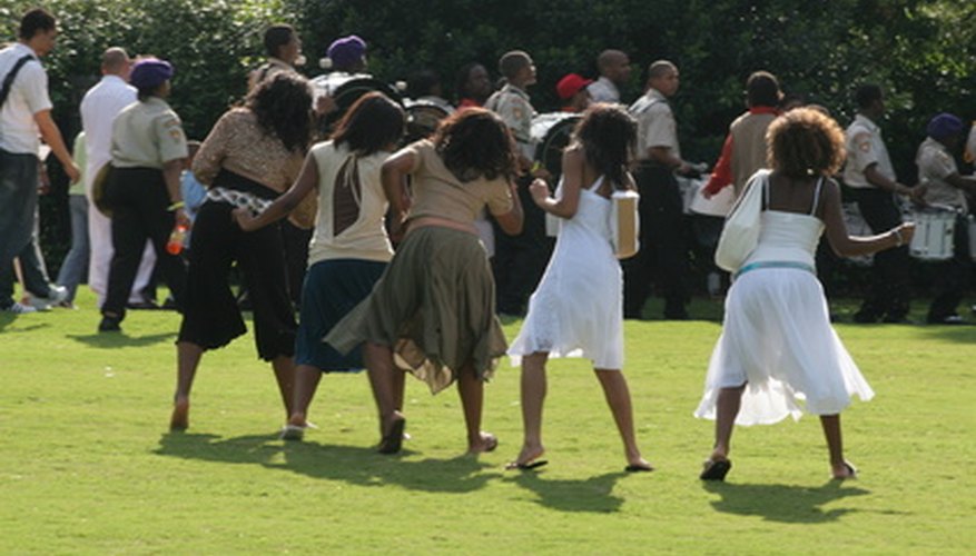 A checklist manages all reunion activities.