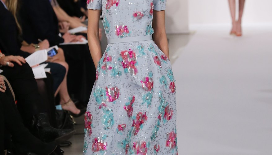 A look from Oscar De La Renta's Pre-Fall 2013 collection.
