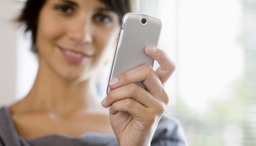 Cómo retirar tus contactos de un teléfono celular que no enciende (En 9 Pasos)