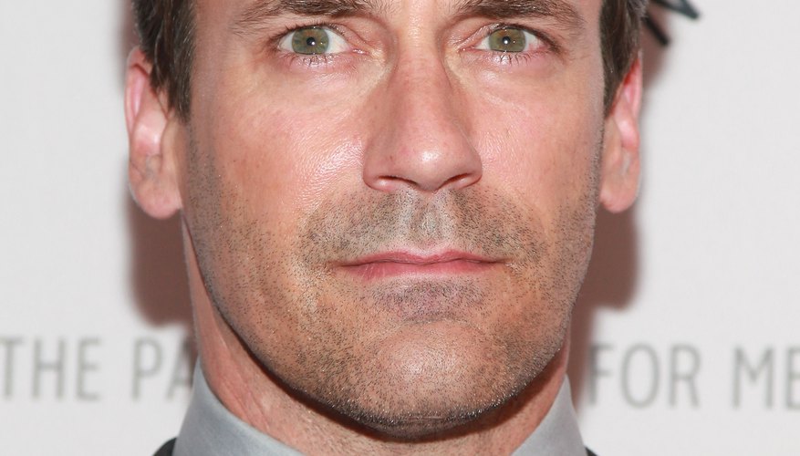 Even off-set, Jon Hamm sometimes wears a four-in-hand knot.
