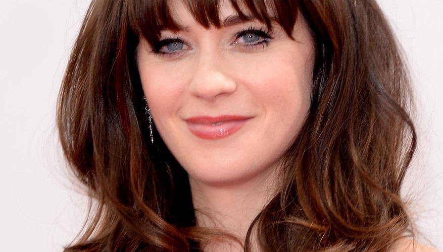 Zooey Deschanel's curls at the 2013 65th Primetime Emmy Awards.