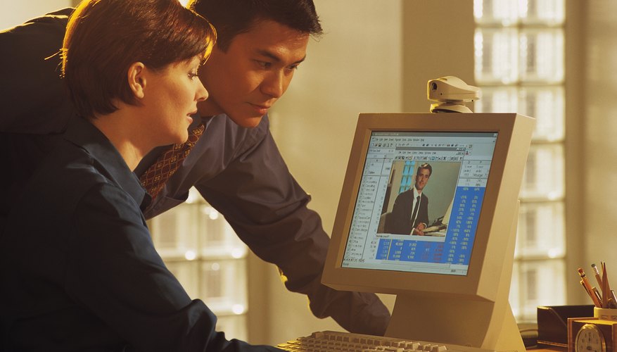 La publicidad online permite llegar a personas en todo el mundo.