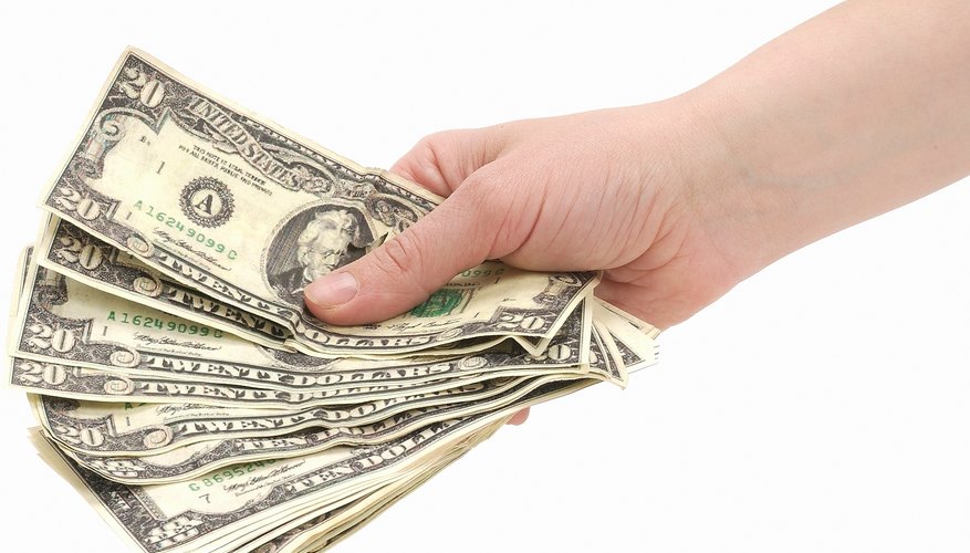 Obtén el dinero necesario para comenzar con el negocio.