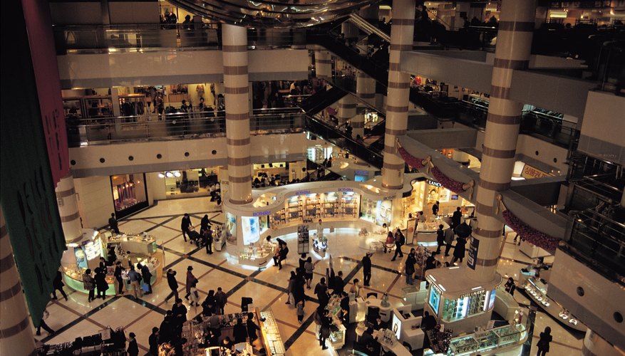 Si el centro comercial aún no tiene una, considera instalar un negocio allí.