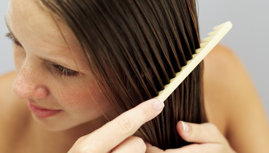 Thick hair should be parted while it is still wet so that the strands adopt the new shape.