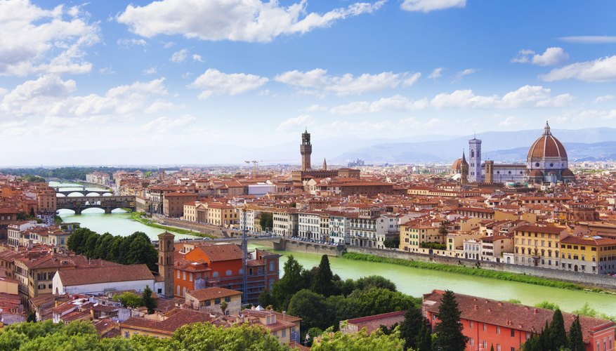 Wide shot of the city of Florence