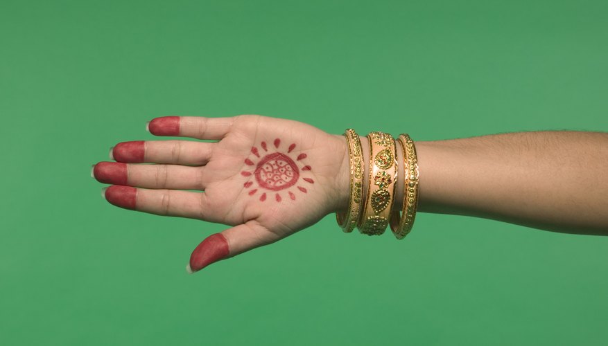 Henna was also used for Egyptian decoration.