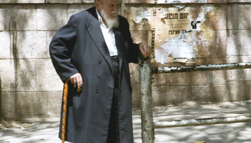 Many Jews outline the desire for a proper burial in their wills to ensure adherence to Jewish custom.
