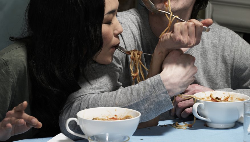Pass on any foods that will be complicated to eat on a date.
