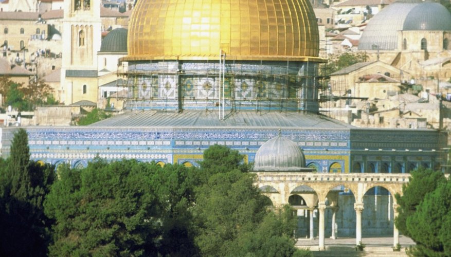 The basis for Ashura in Sunni Islam is the exodus of Moses and the Israelites from Egypt.