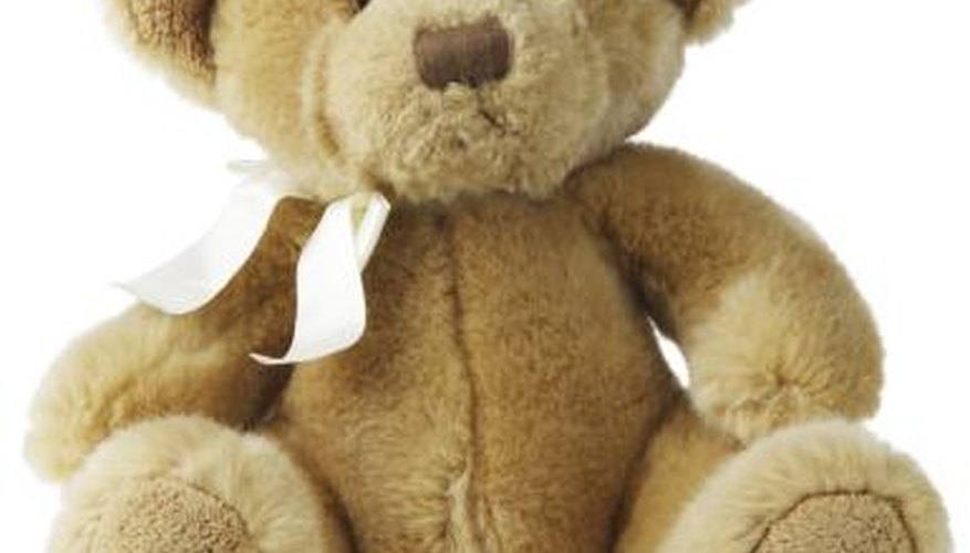Beginners can sew a teddy bear.