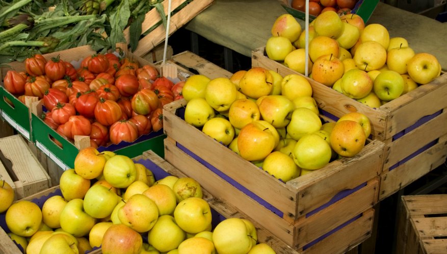 Las frutas y vegetales frescos están ubicados usualmente en la entrada de los supermercados.