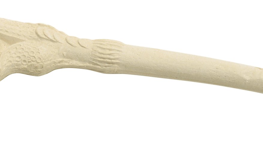 In the 19th century, most smoked from mass-produced kaolin pipes.