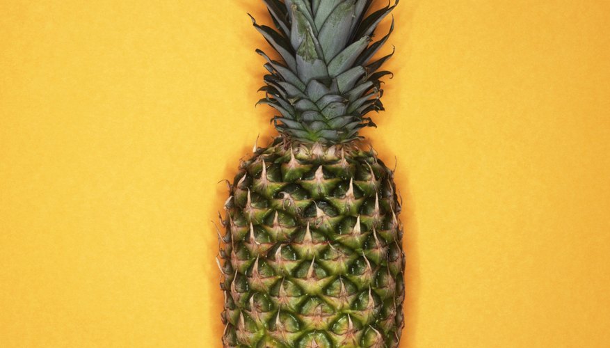 Housewarming pineapples never go out of style.