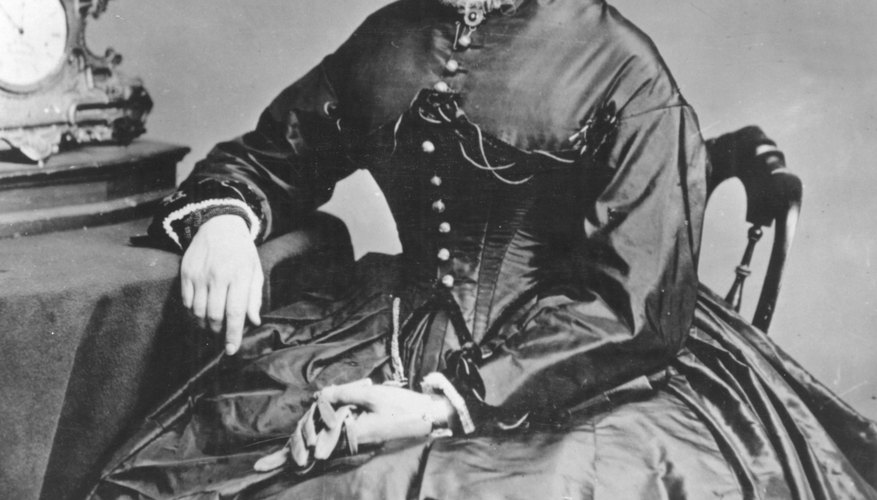 Clara Barton cared for many wounded Union soldiers after the Fredericksburg battle.