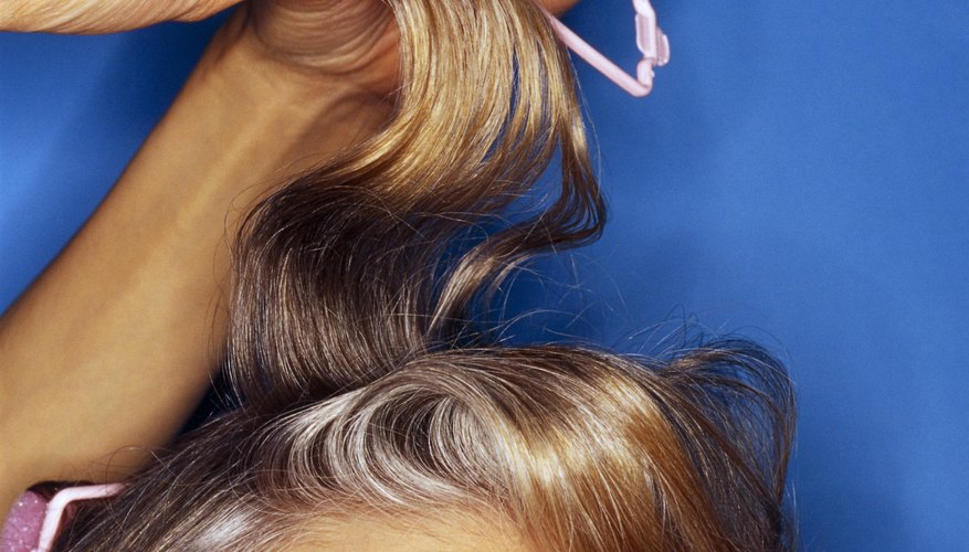 The right products maximize the impact of sponge curlers.