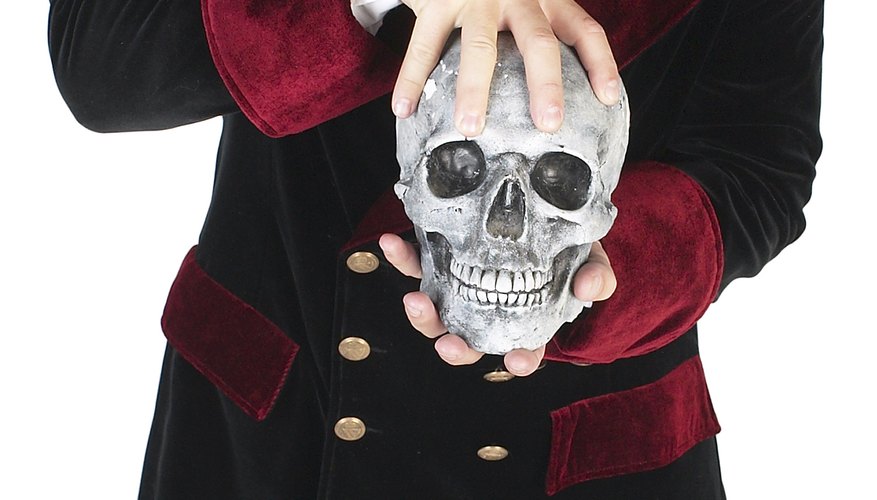 Written around 1600, Hamlet contains many memorable lines.