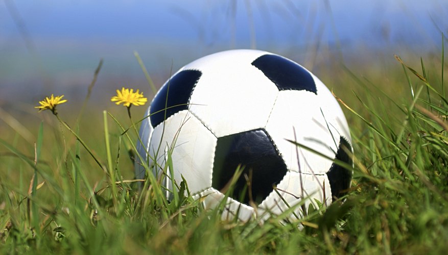 Try these fun soccer-themed crafts on your next rainy day.