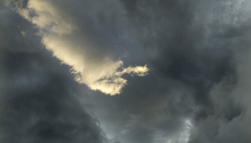 What Type of Clouds Make Tornadoes? Sciencing