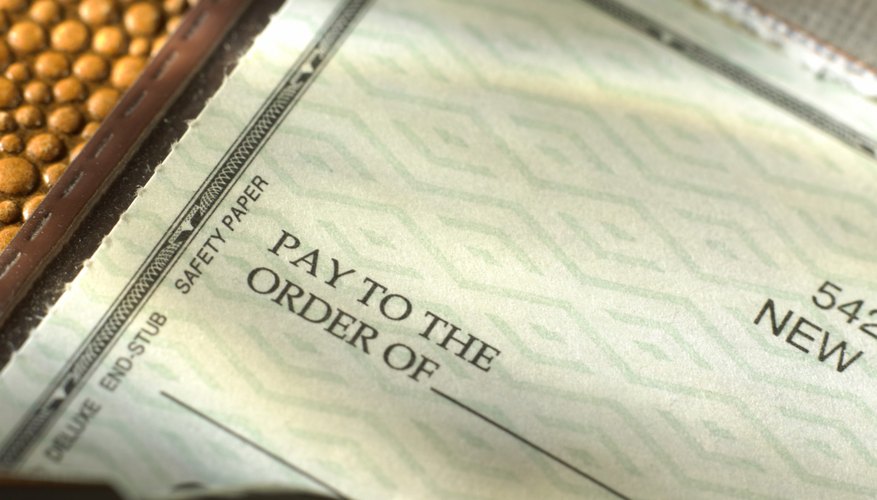 En alguna parte del cheque debe figurar la dirección del banco emisor.