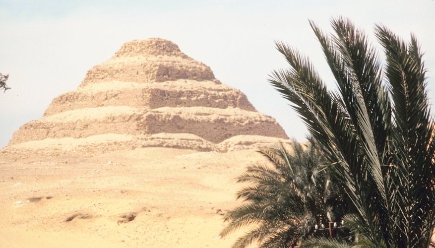 Step pyramids were predecessors to smooth-sided pyramids.