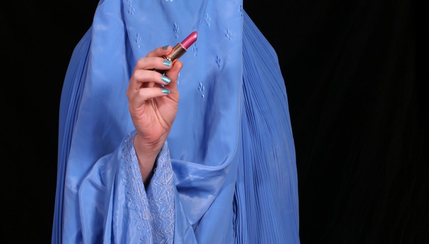 The burqa covers the whole body.